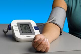 Control of blood pressure in hypertension to prevent negative outcomes